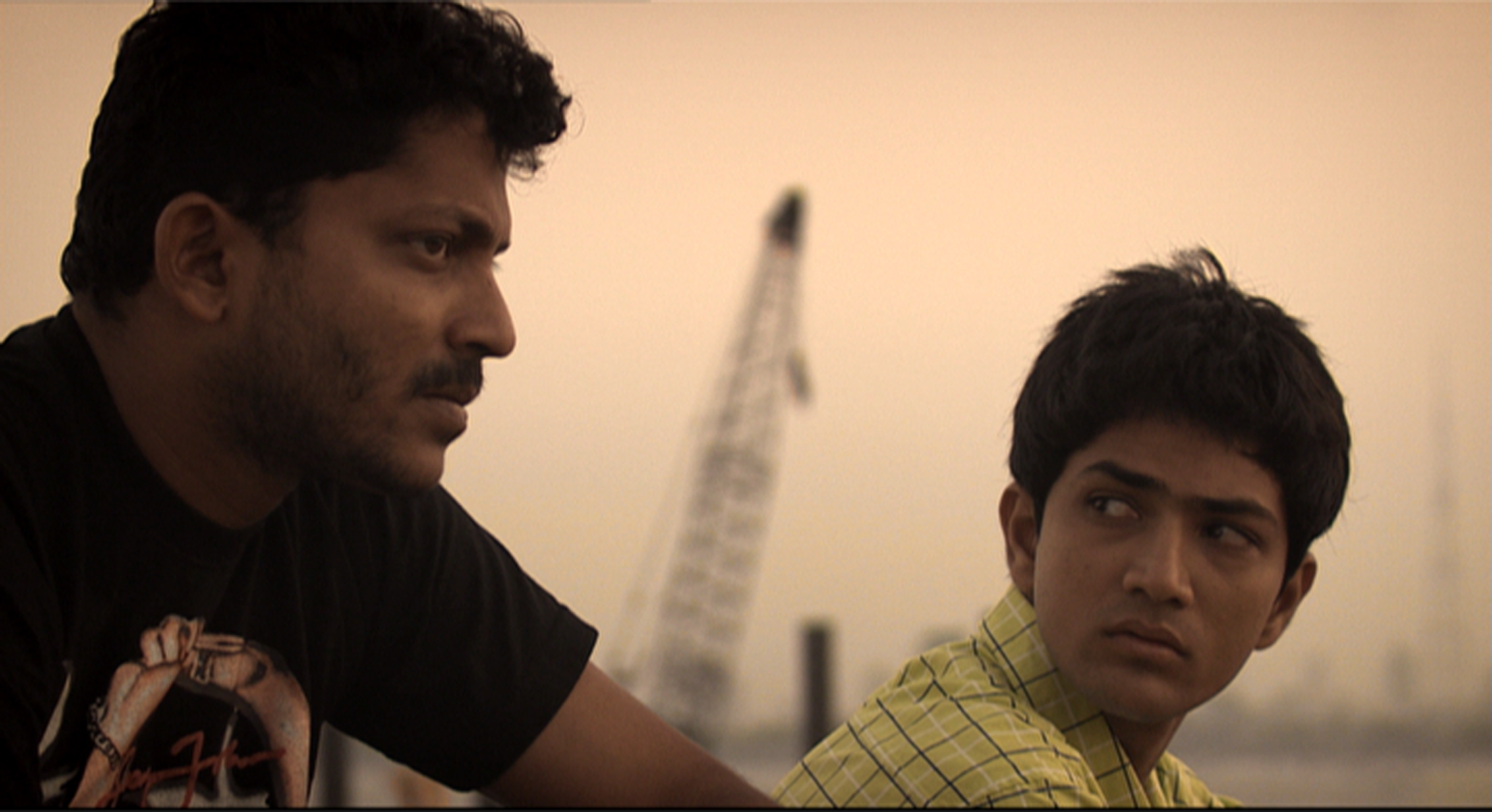 Hava Aney Dey still 03